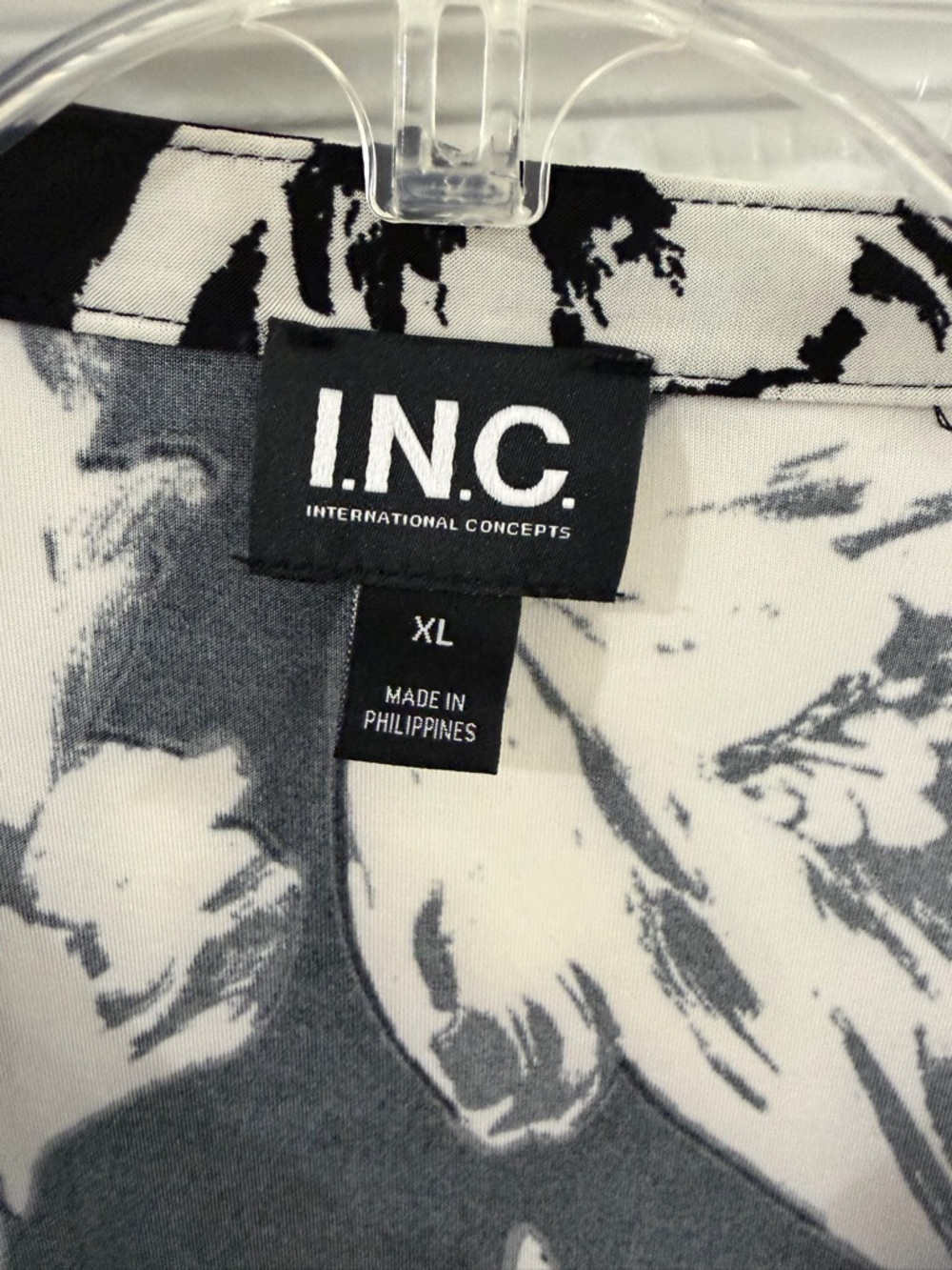 INC International Concepts Black & White Floral Zip-Pocket Button Down Shirt - Picture 5 of 6